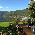 Hotel Fjordhotell Innvik